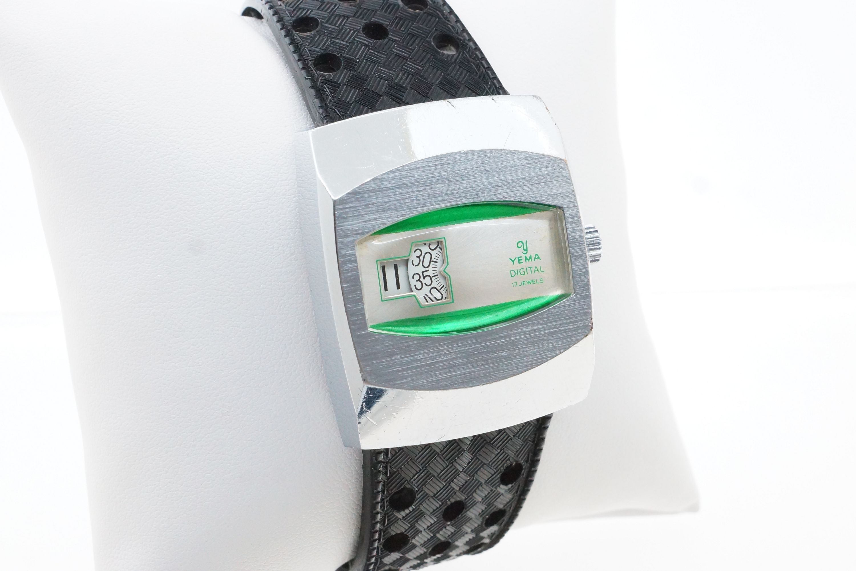 Yema Digital Scheibenuhr 17 Jewels – Lorsa 238ADI
