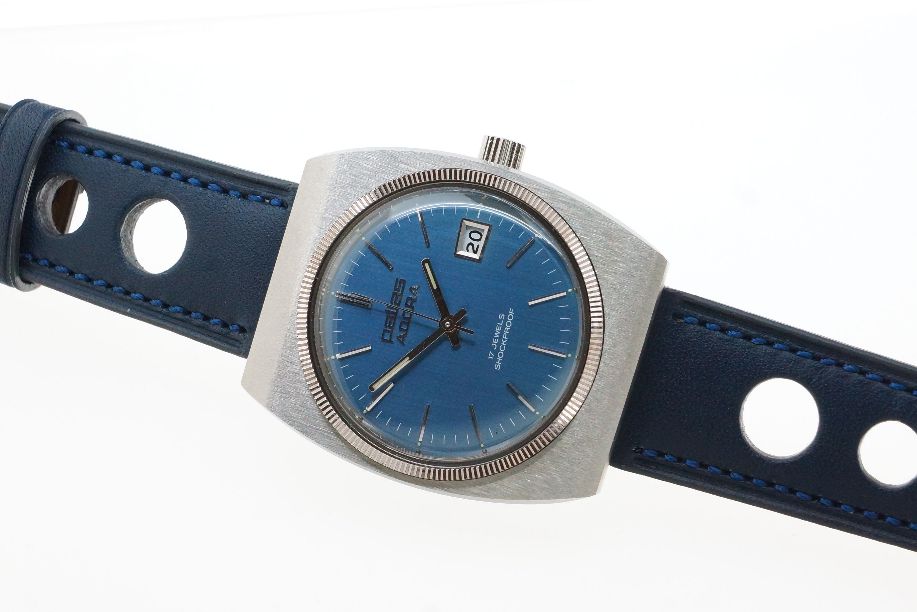 Pallas Adora 17 Jewels NOS – Lorsa P75A