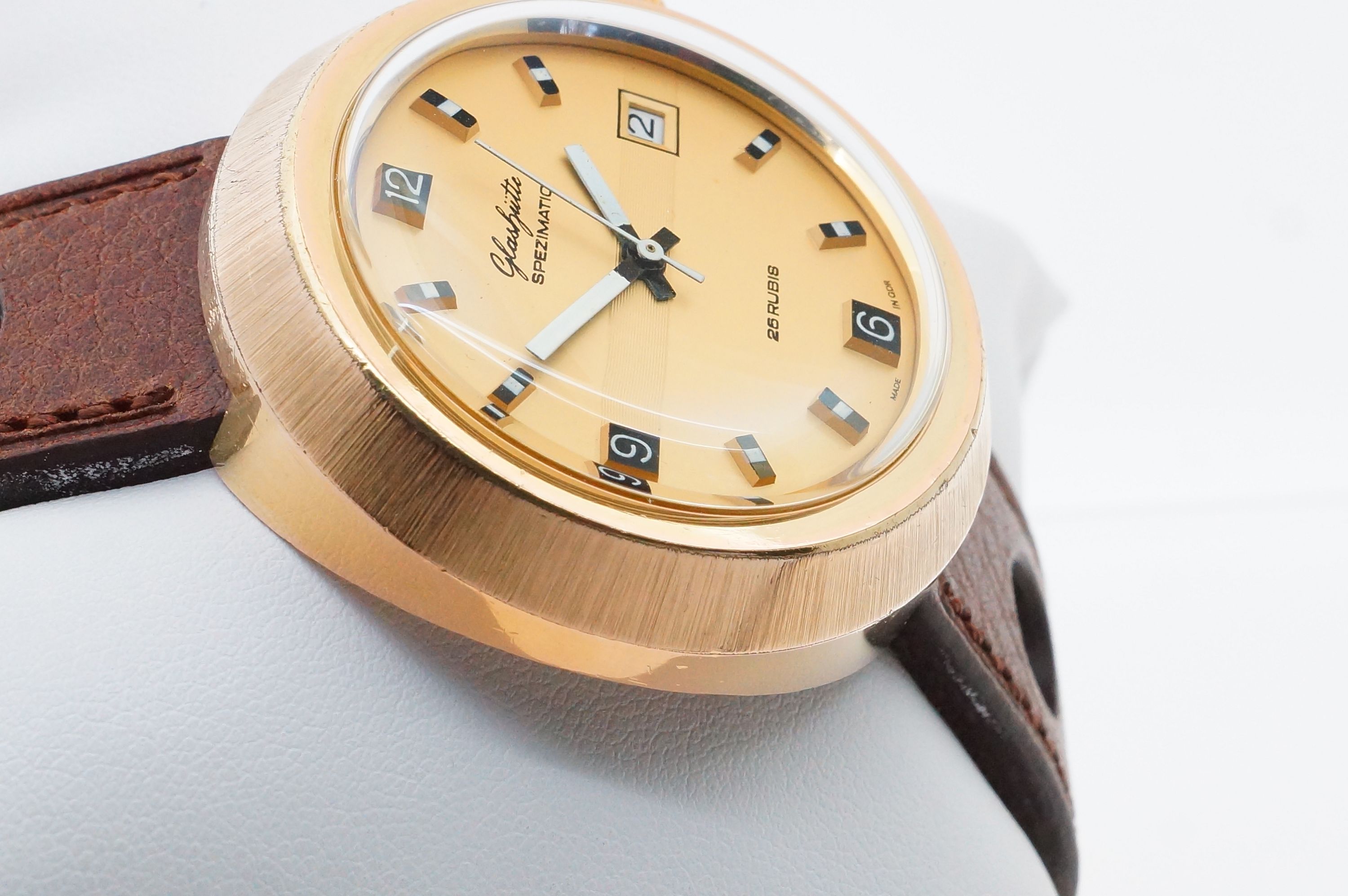 Glashütte Spezimatic 26 Rubis „Bullauge“ – Kaliber 75 (1974)