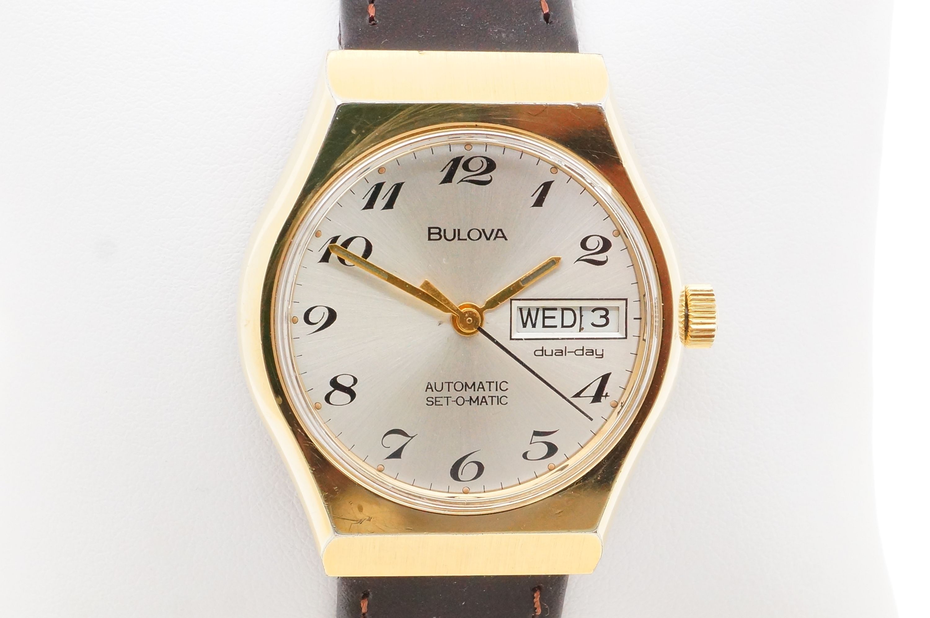 Bulova Set-O-Matic Dual-Day – ETA 2879 (1977)